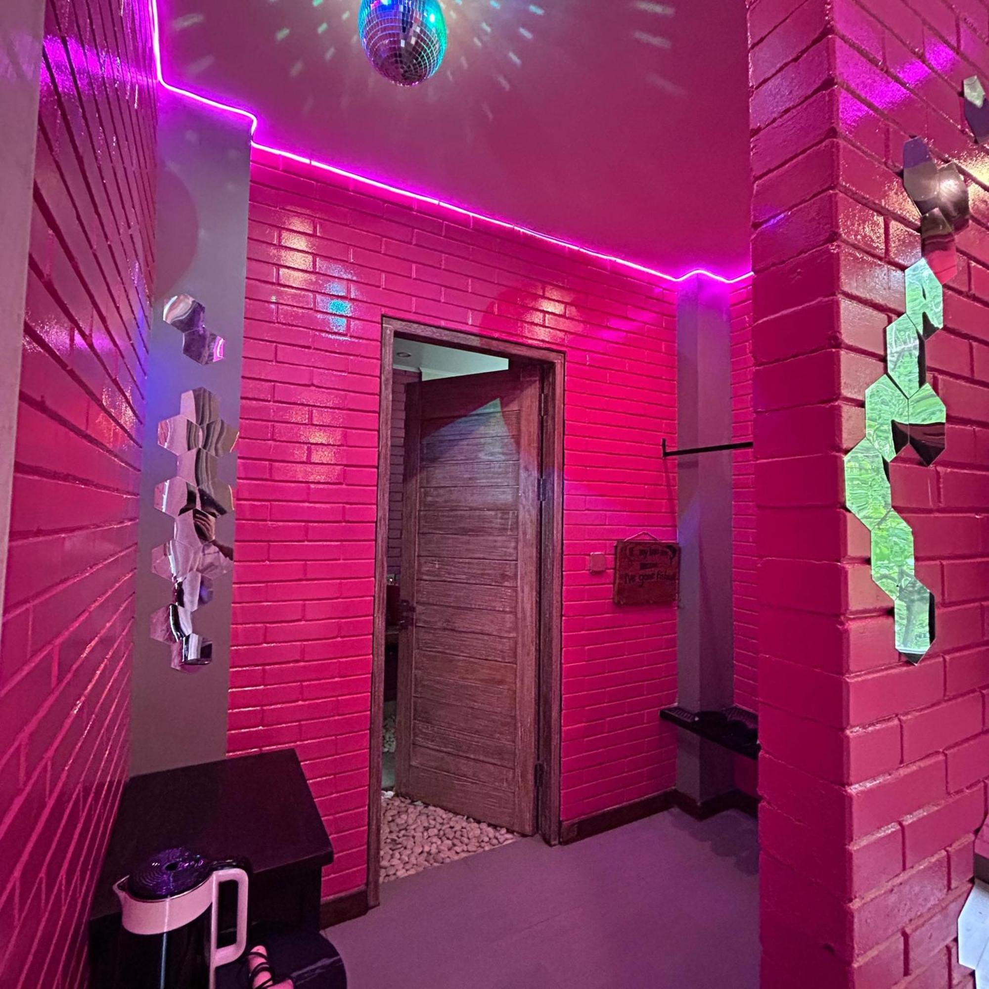 Yurooms Villapartment - Love Room Bali (Adults Only) Jimbaran  Exterior photo